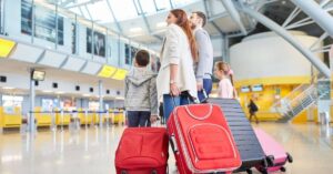 {field image_alt}{/field}