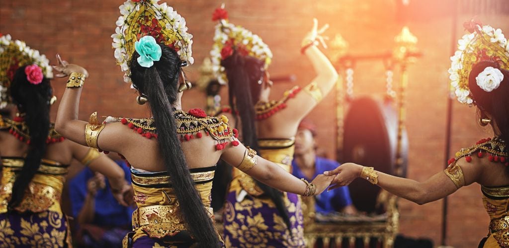 Erlebe Balis Geheimtipps während Zeremonien in Tempeln