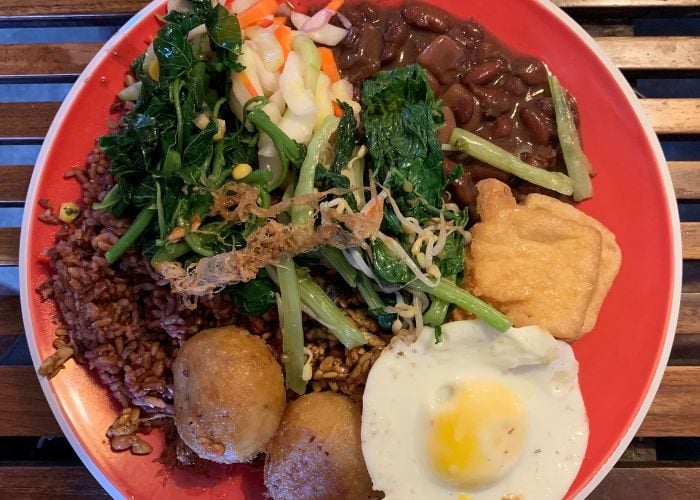 Essen Nasi Campur in Bali